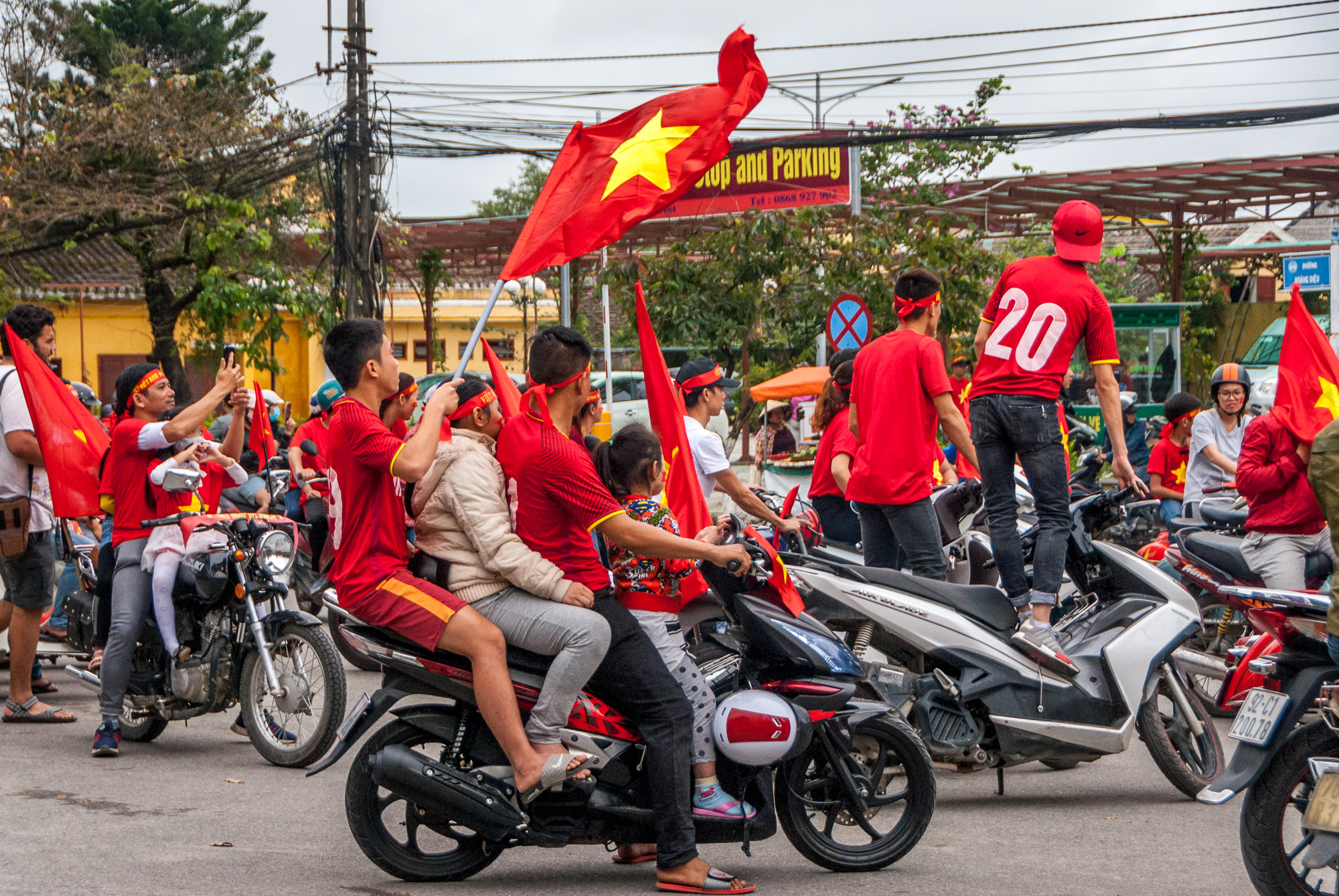 Vietnam soccer fans