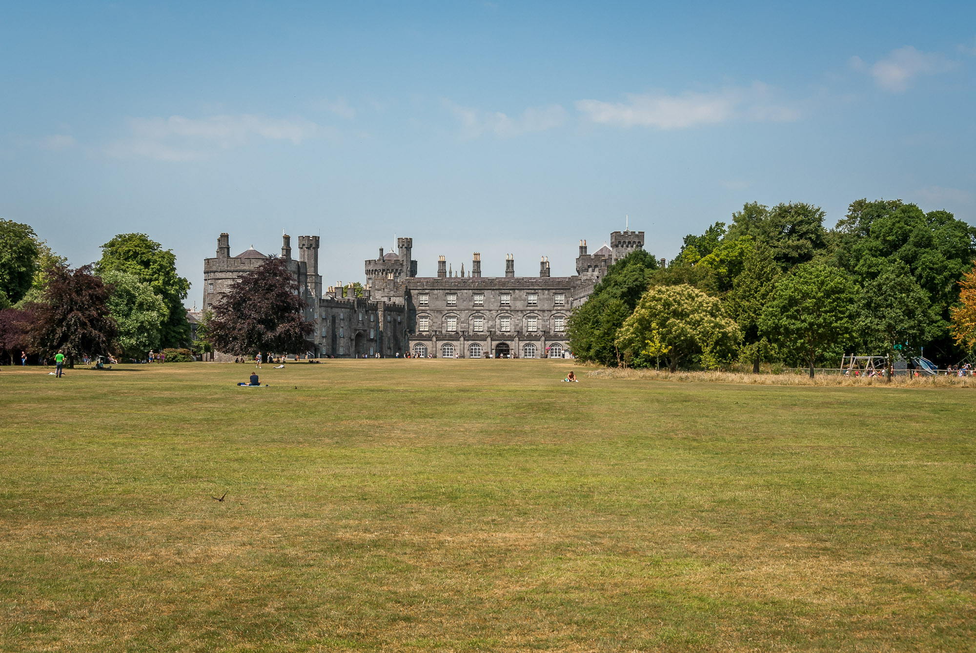 Kilkenny castle grounds
