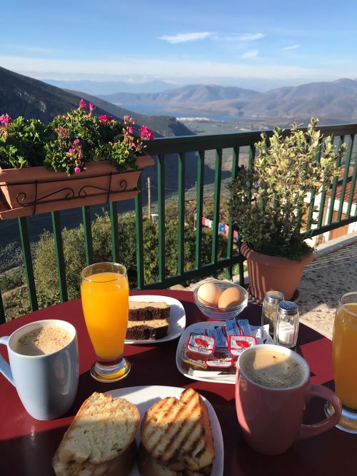 Breakfast with view in Delphi
